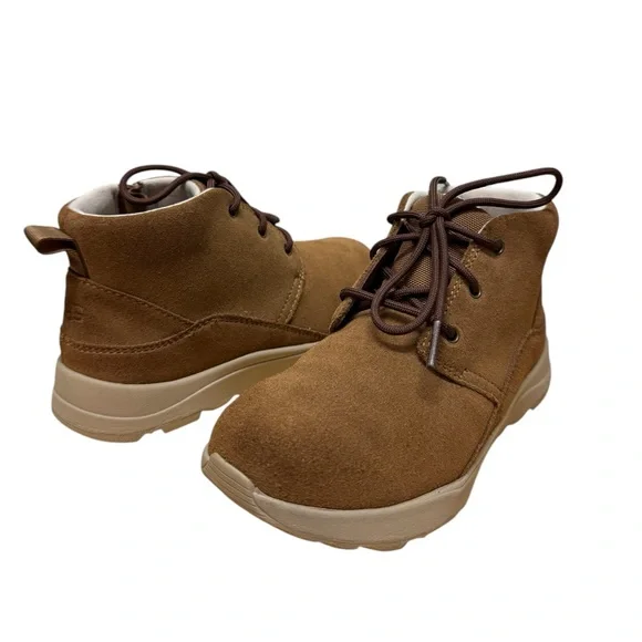 Like new! UGG K Canoe III Weather suede Chukka boots, waterproof, tan, kids13 - Picture 3 of 13